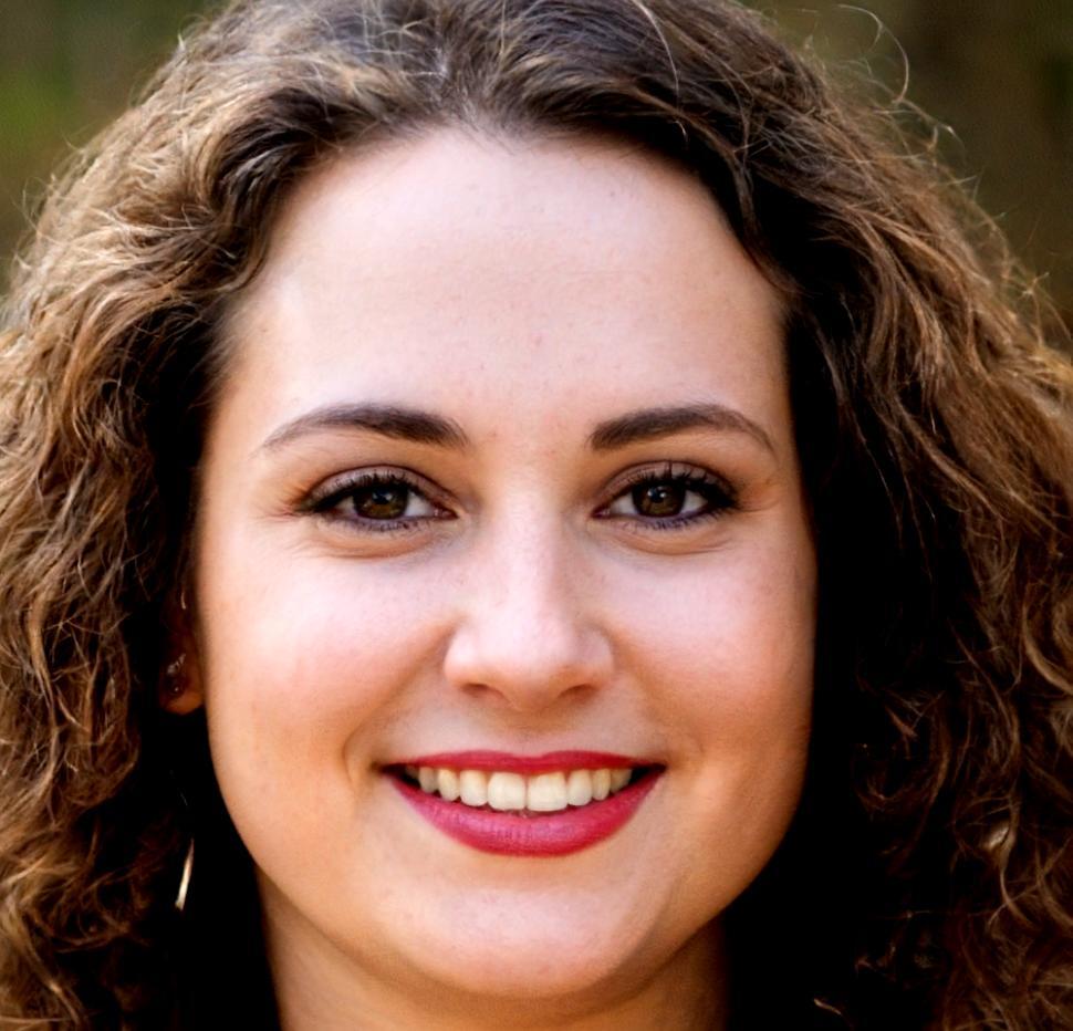 Portrait de Sophie Martin, experte en finance et gestion